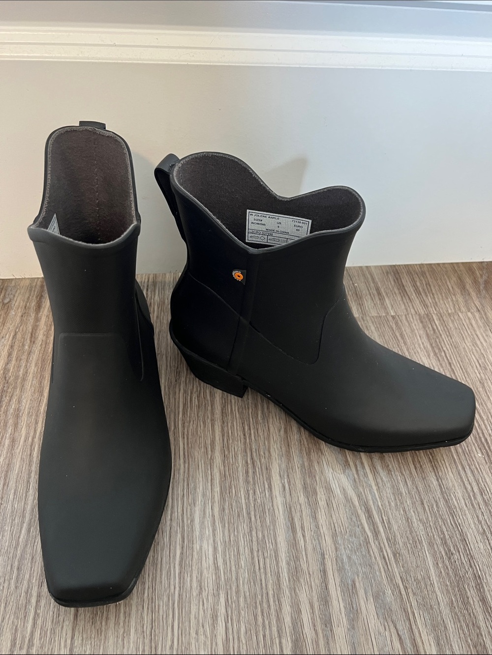 Bogs Jolene ankle rain boot